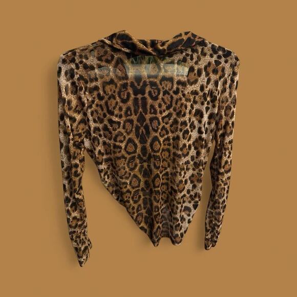Chic Leopard Print tie up Blouse - Picture 3 of 3